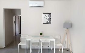 Victoros Apartment